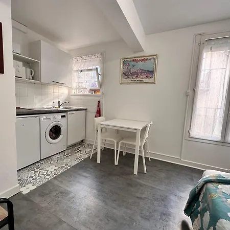 Bottero, Climatise, Parking Possible * Nizza