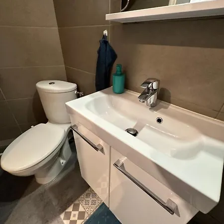 Bottero, Climatise, Parking Possible *